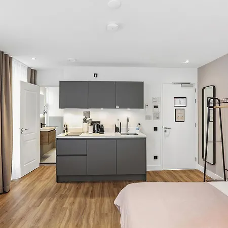 Limehome Nieuwstraat Χάγη