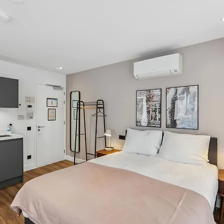 Limehome Nieuwstraat * Χάγη